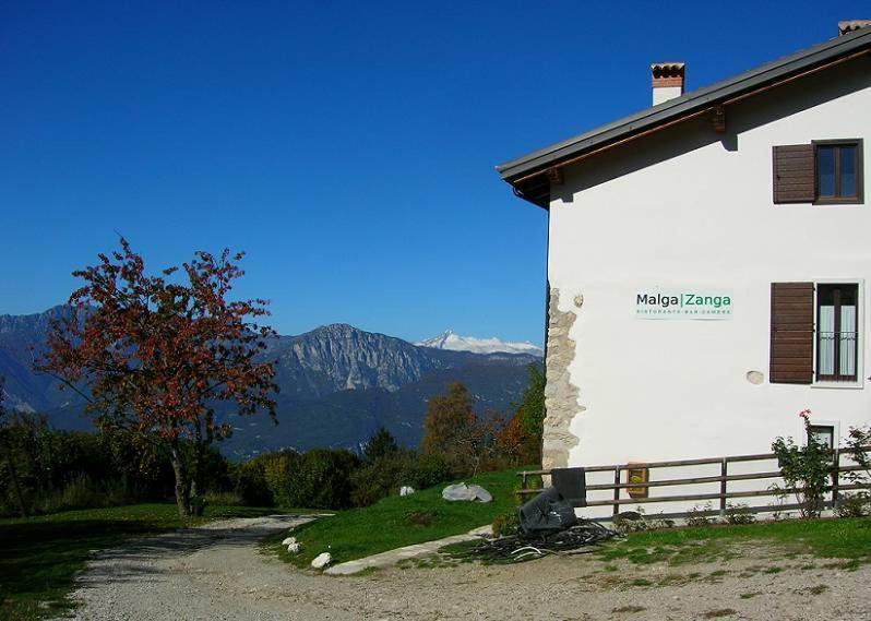 Trentino In Malga: Malga Zanga Guest House Arco Bagian luar foto